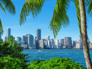 A sign displaying 'Fianzas' (bail bonds) in Kendall, Florida.