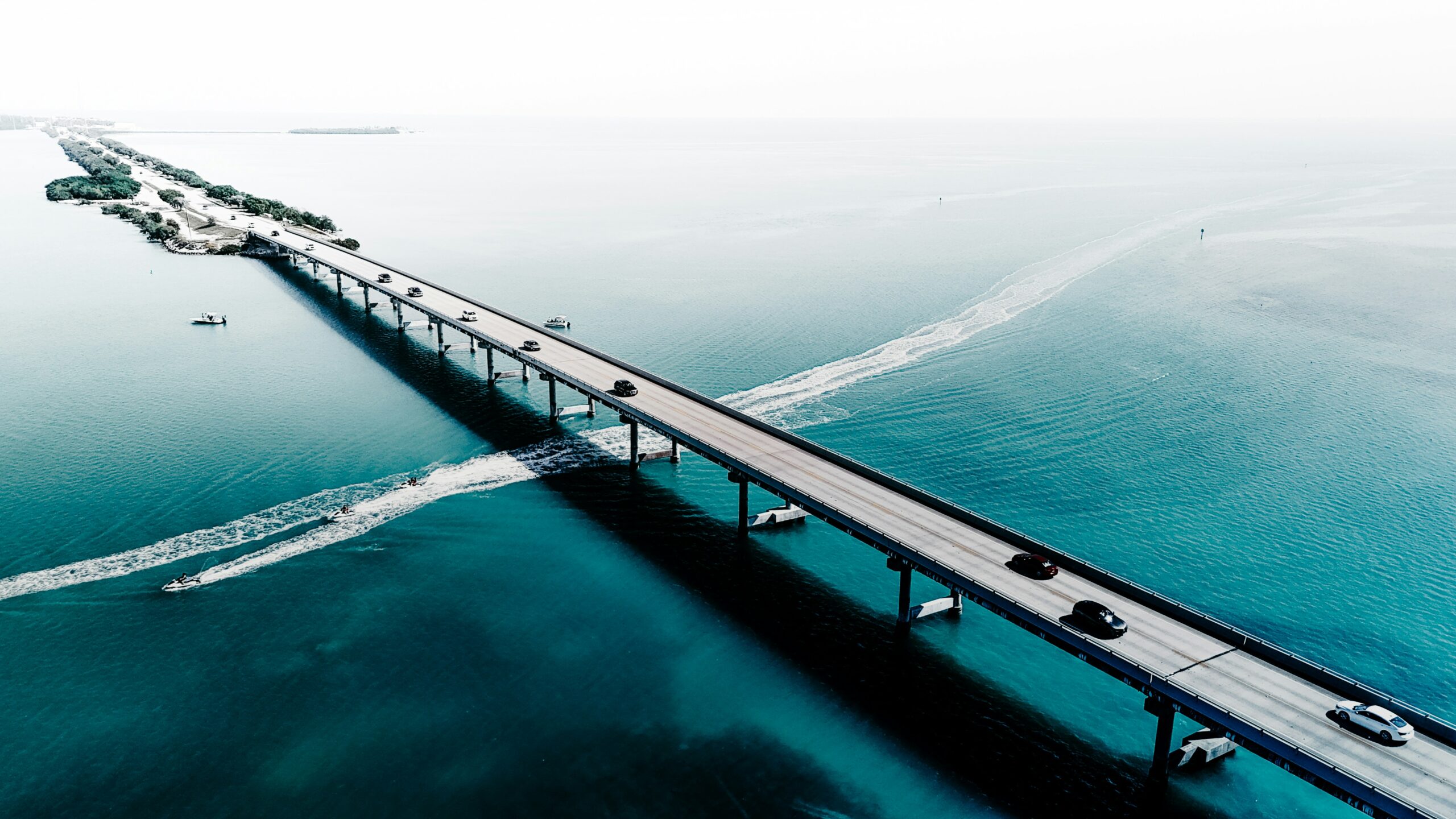 ¿Vas a los Cayos de Florida? Lo Que Debes Saber Sobre los Retenes Migratorios en la Carretera Overseas Highway